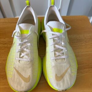 Men’s Nike Invincible 3 Run Volt Sail 10 New